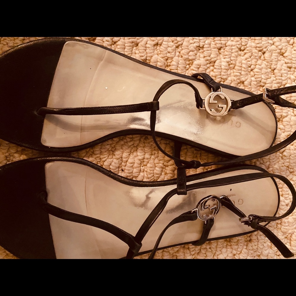 🚫SOLD🚫 Sz 7 Authentic Black Gucci Sandals